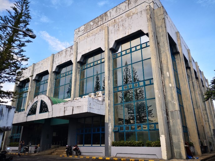 BAYANTEL-LEGAZPI-3-STOREY-BLDG-WITH-ROOF-DECK-2018.jpg